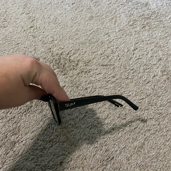 Quay sunglasses 🕶 - Picture 2 of 4